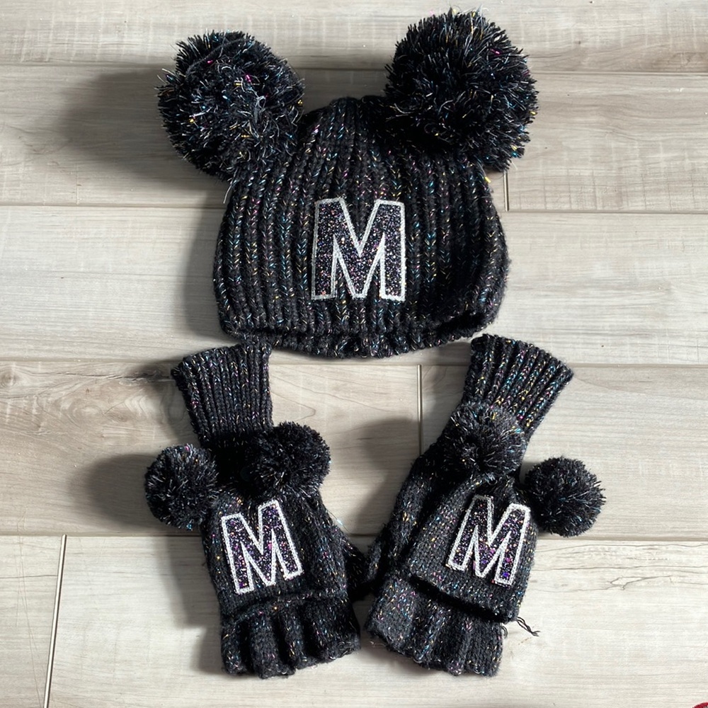 Justice monogrammed M pom Pom hat and glove set